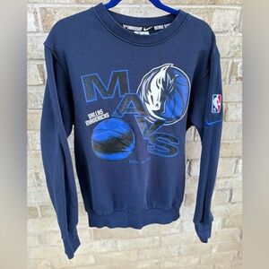 Dallas Mavs Nike PullOver Crewneck Sweatshirt